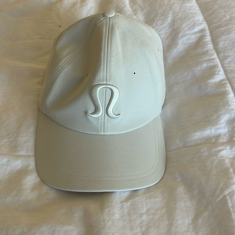 lululemon days shade ball cap in bone color NWT